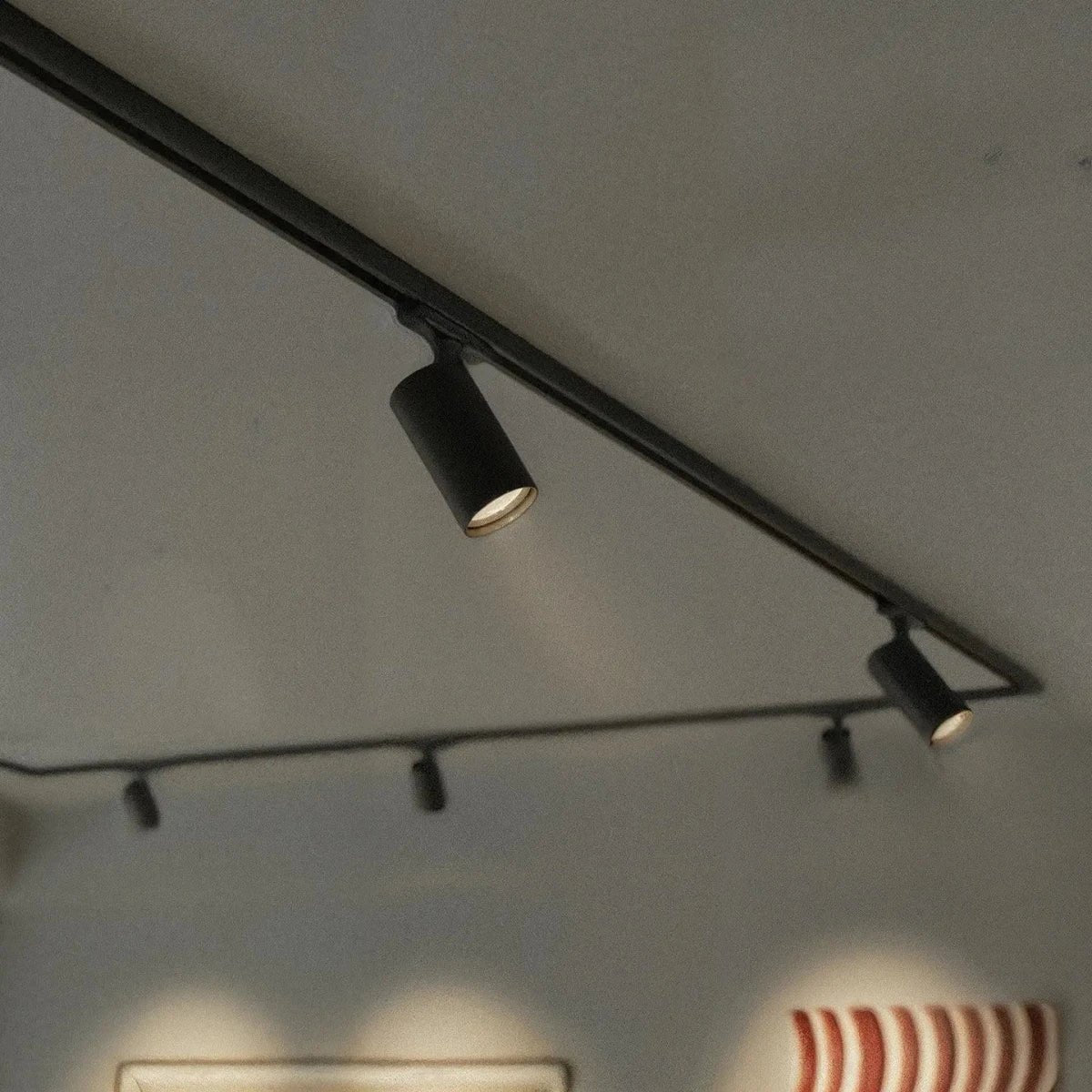 Modular Aluminum Magnetic Track Light System Spotlight View 47