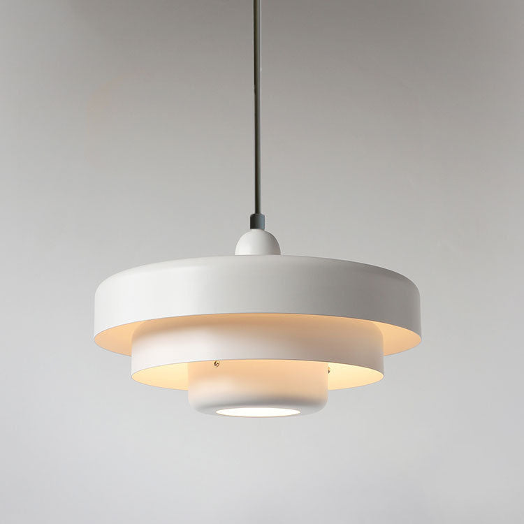 Nordic Vintage Round Metal Pendant Light