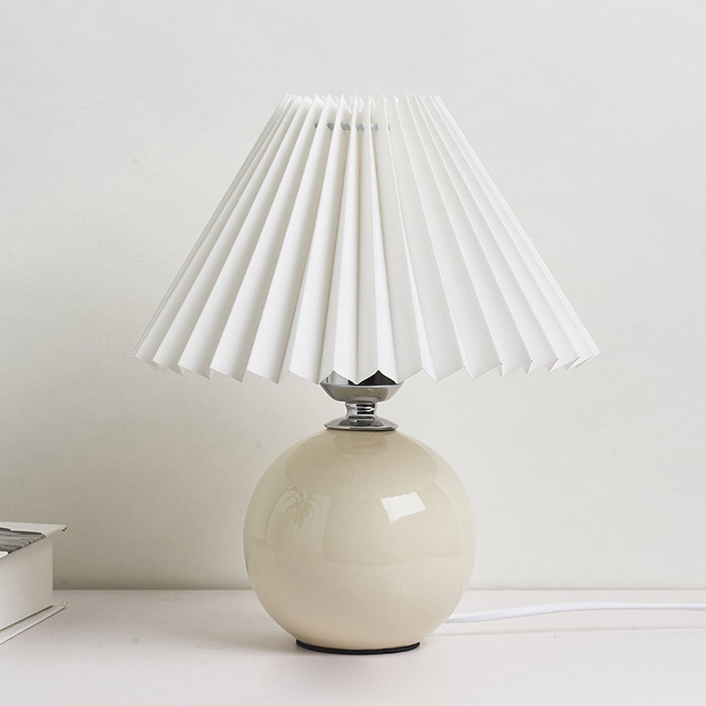 Nordic Minimalist Pleated Table Lamp