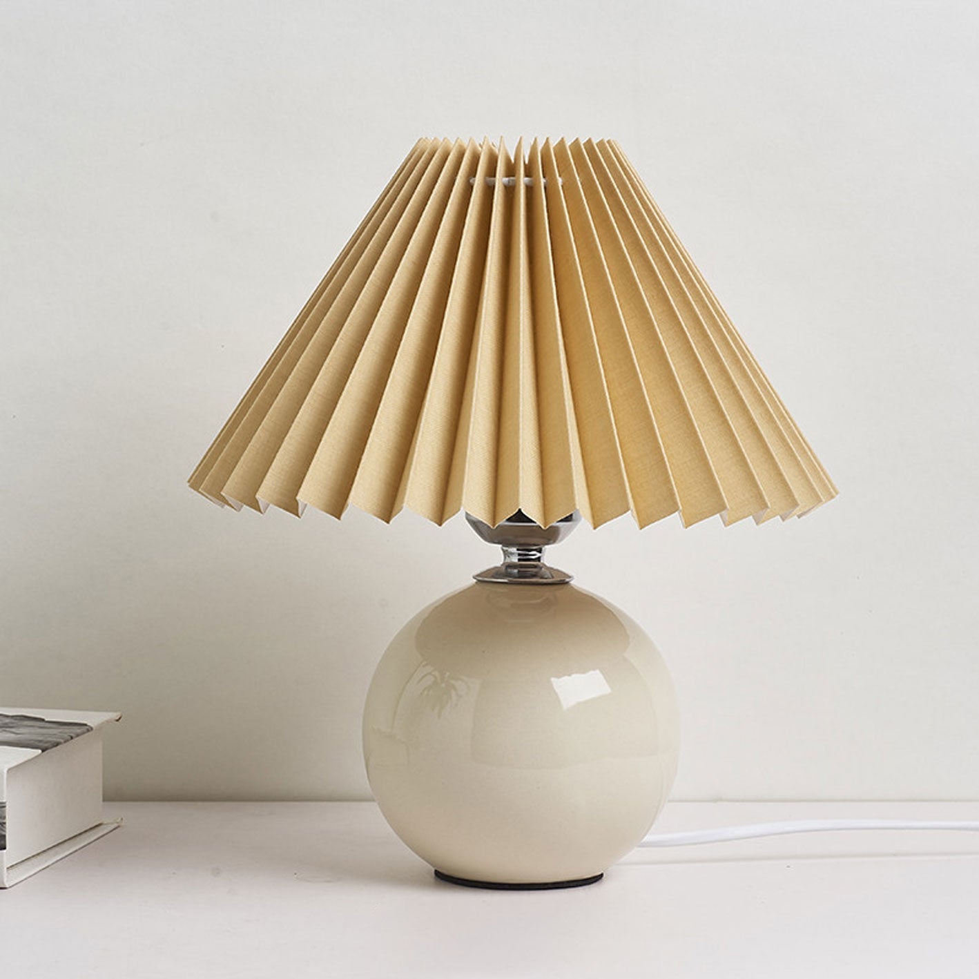 Nordic Minimalist Pleated Table Lamp
