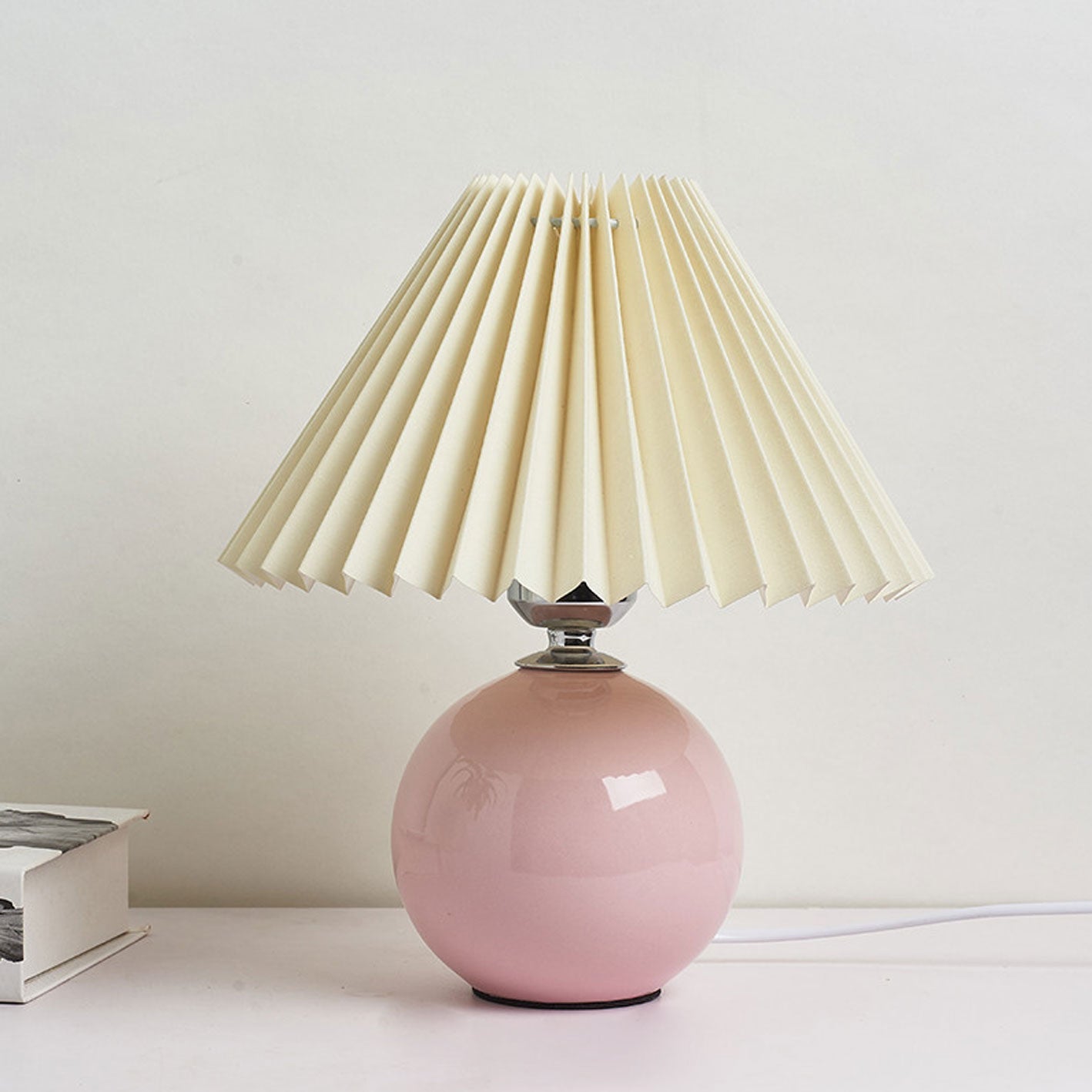 Nordic Minimalist Pleated Table Lamp