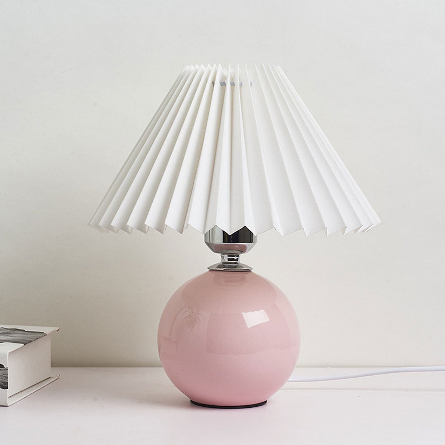 Nordic Minimalist Pleated Table Lamp
