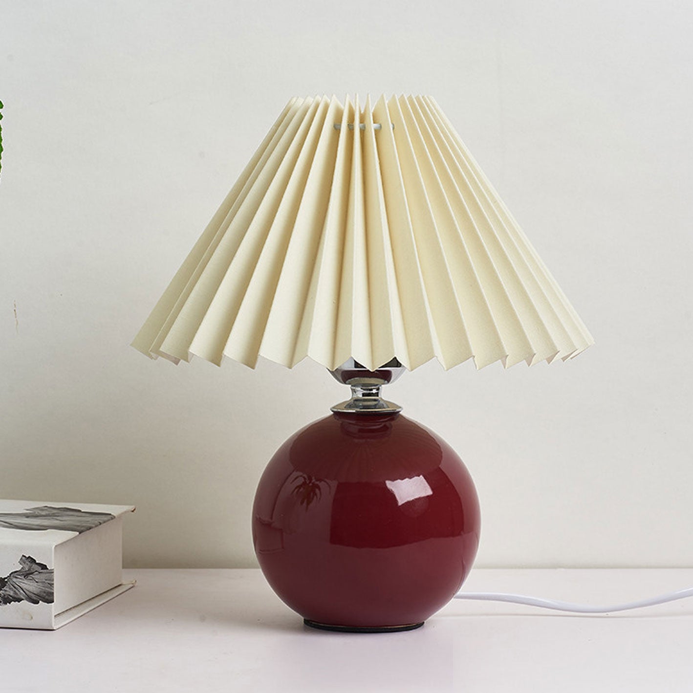 Nordic Minimalist Pleated Table Lamp