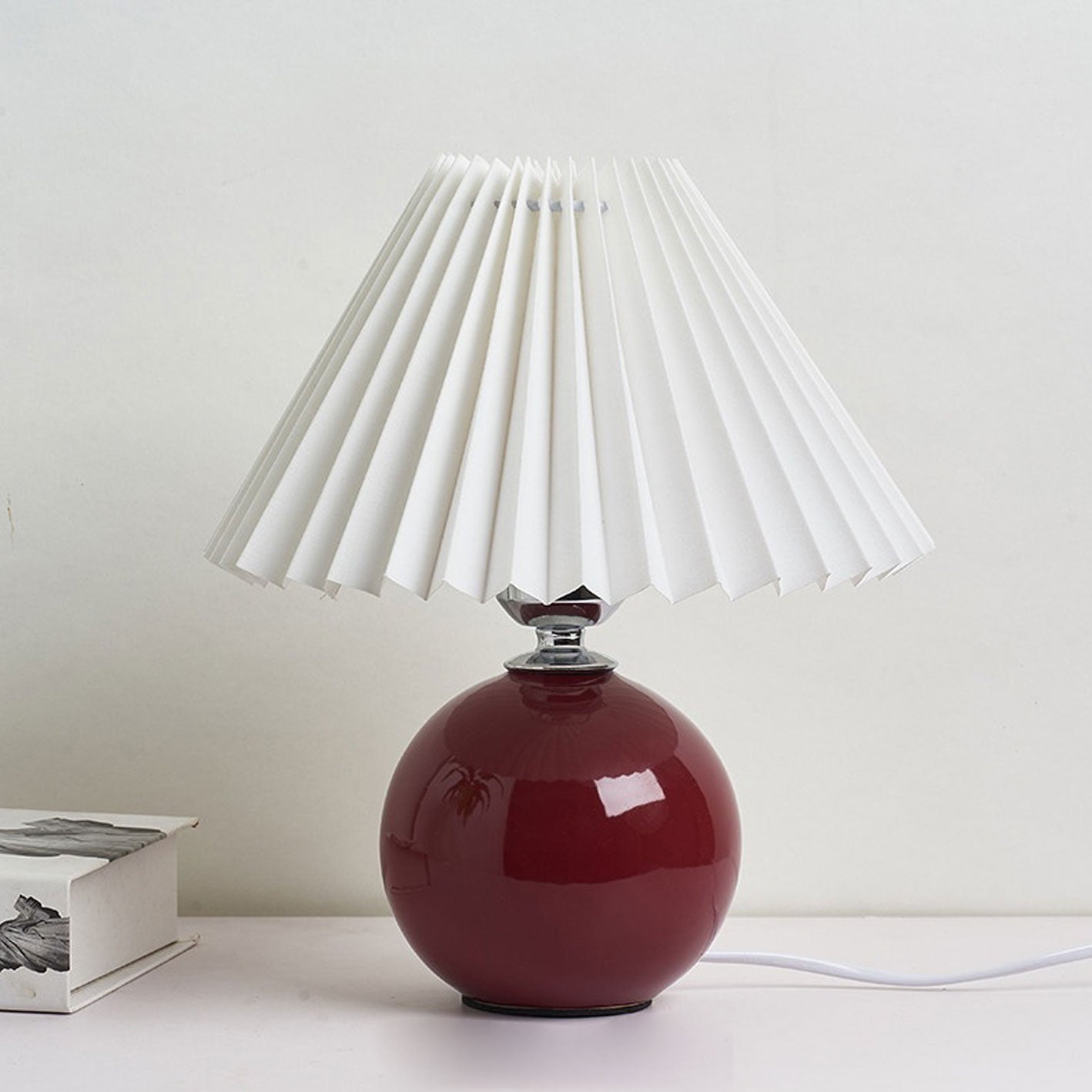 Nordic Minimalist Pleated Table Lamp