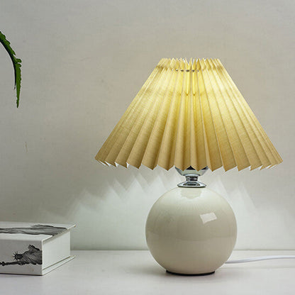 Nordic Minimalist Pleated Table Lamp