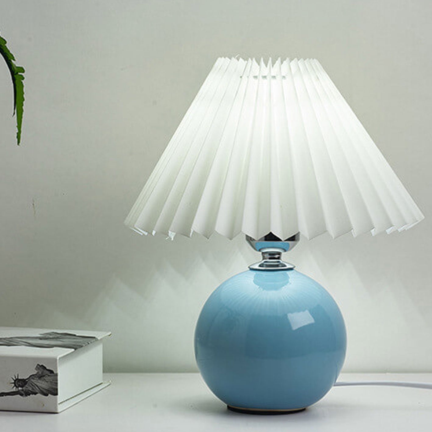 Nordic Minimalist Pleated Table Lamp