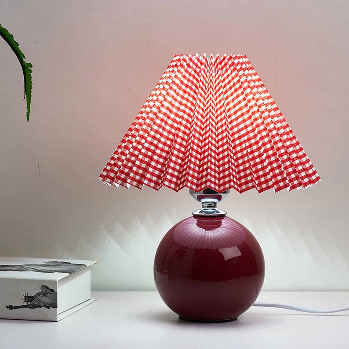 Nordic Minimalist Pleated Table Lamp