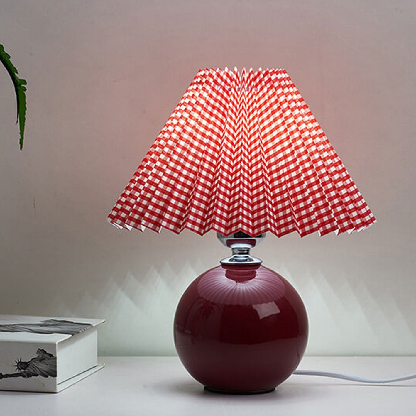 Nordic Minimalist Pleated Table Lamp