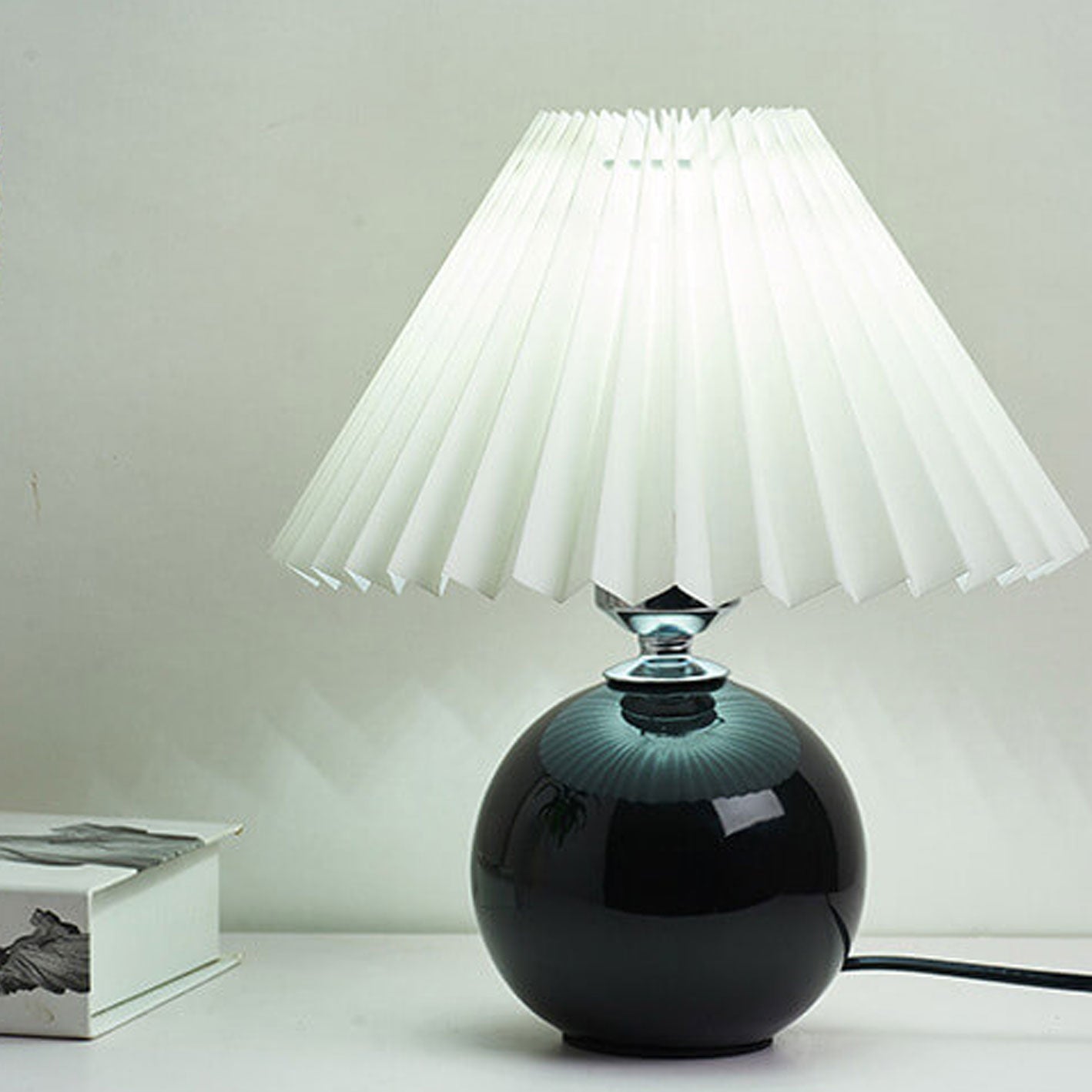 Nordic Minimalist Pleated Table Lamp