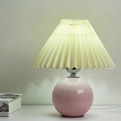 Nordic Minimalist Pleated Table Lamp
