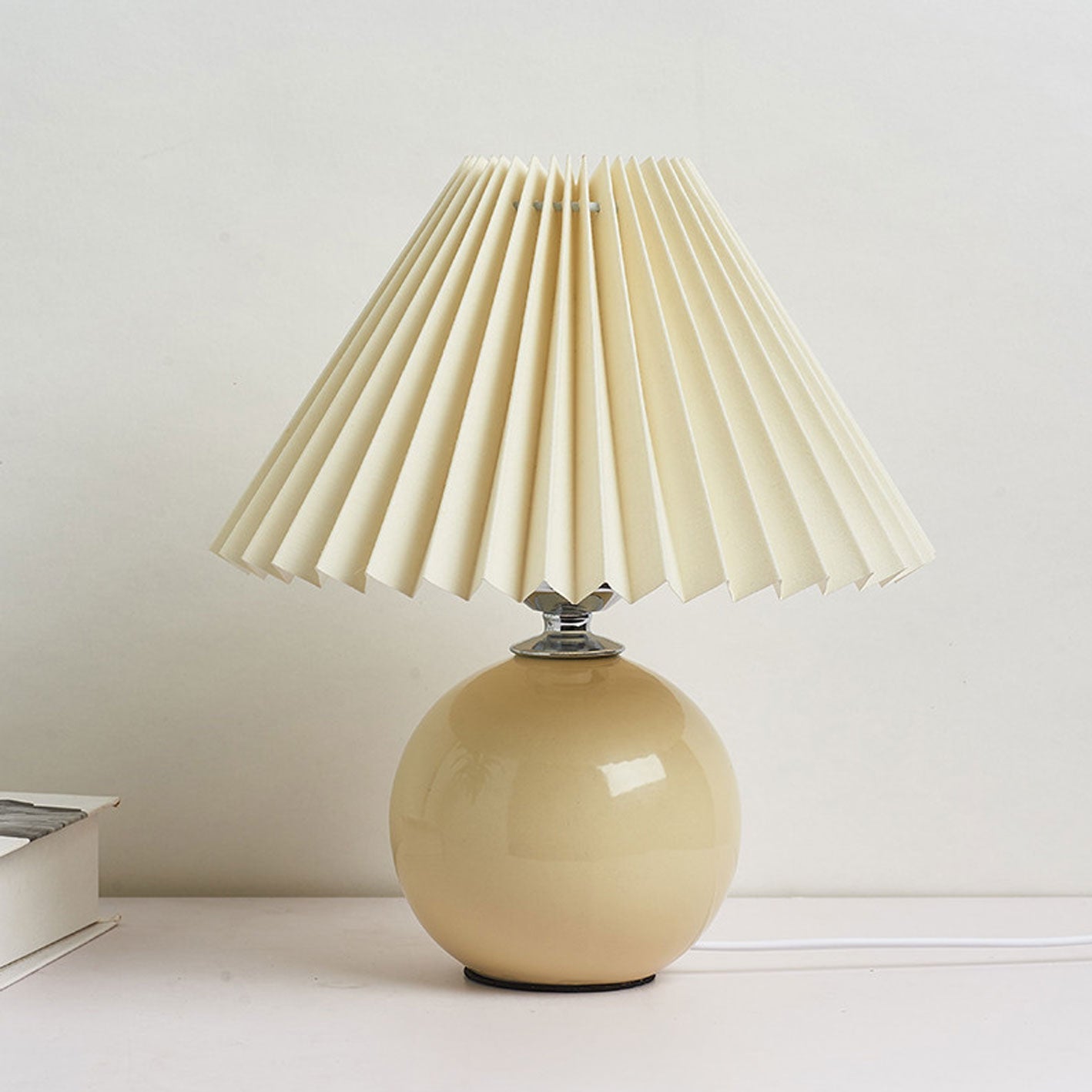 Nordic Minimalist Pleated Table Lamp