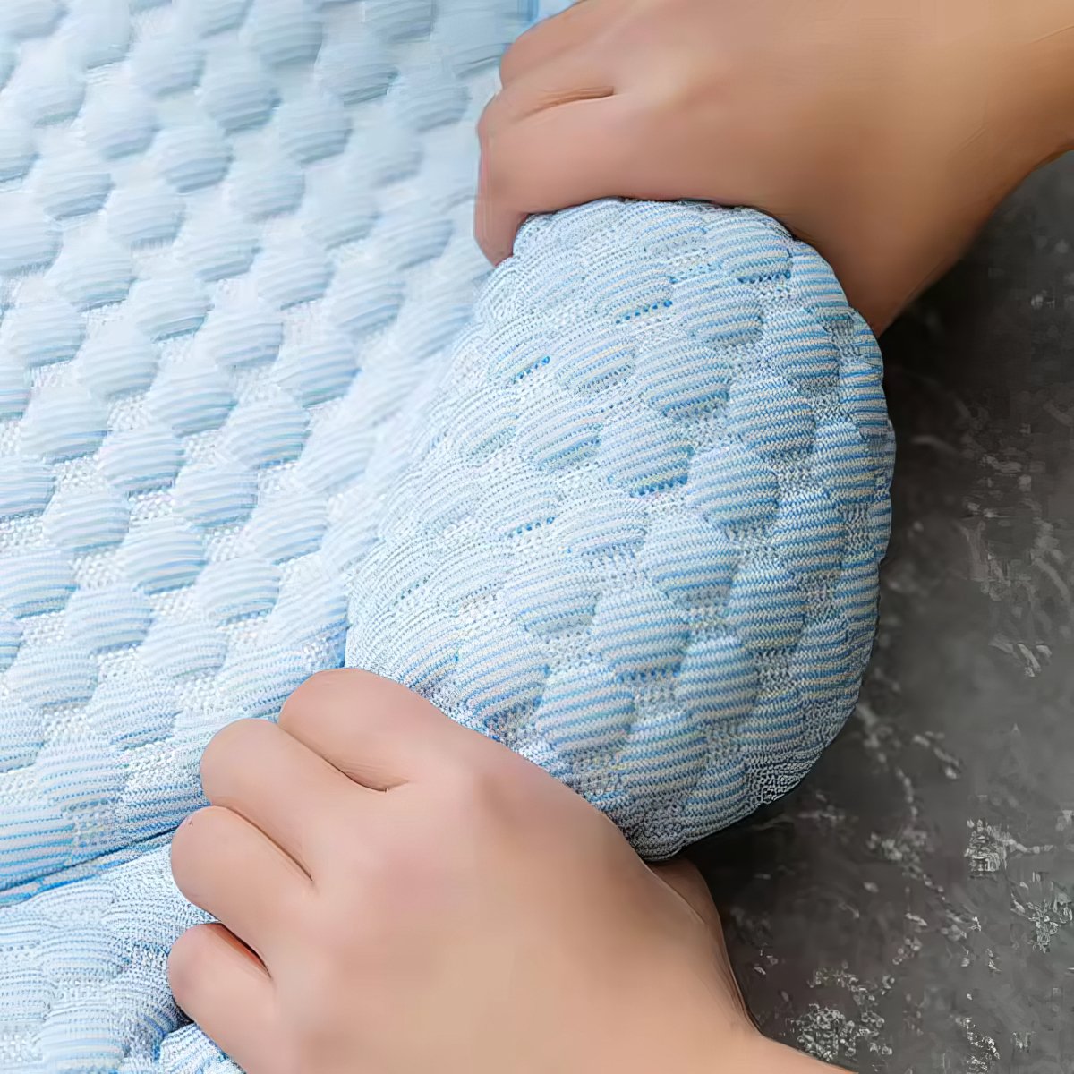 Cooling Dog Bed | Temperature Regulating Anti Slip Indoor Outdoor