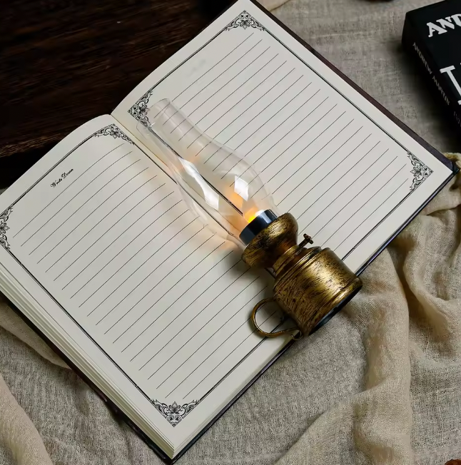 Retro Oil Lamp Table Lantern | Warm Ambient Lighting