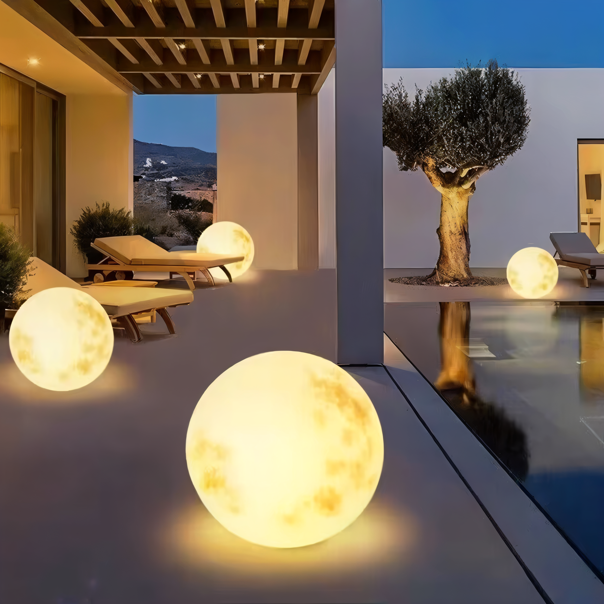 Moon Garden Light | Outdoor Decorative Lighting