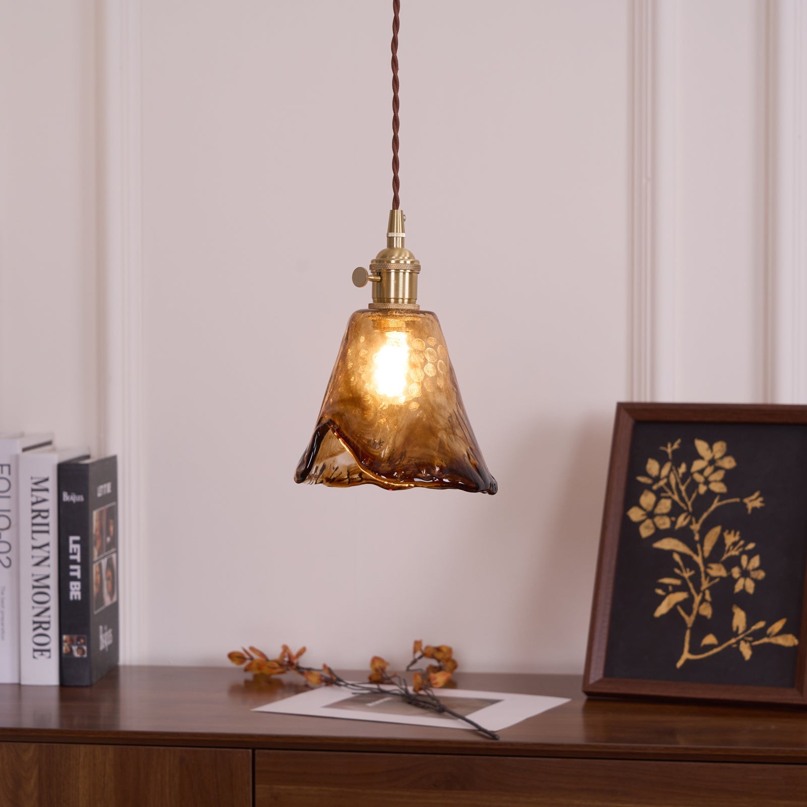 Organic Shape Pendant Light | Soft Ambient Glow