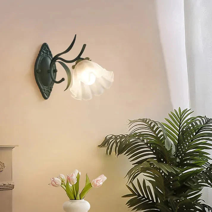 Floral Wall Light Lily Design Sconce