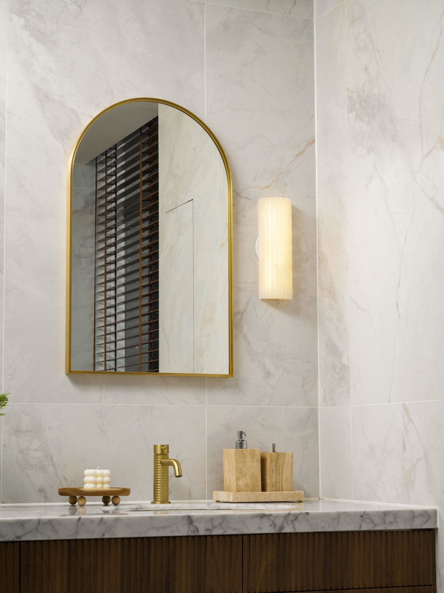 Alabaster LED Wall Lamp Fluted Rectangle Back