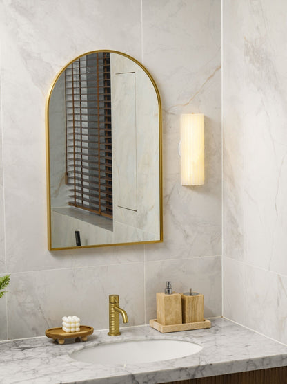 Alabaster LED Wall Lamp Fluted Rectangle Detail