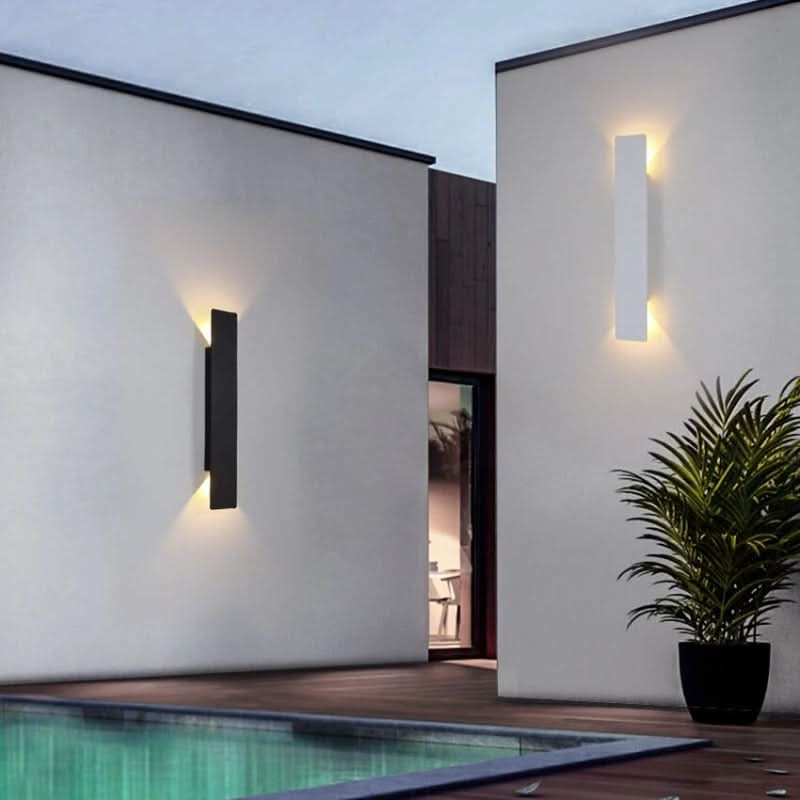 Outdoor Wall Light | Weatherproof