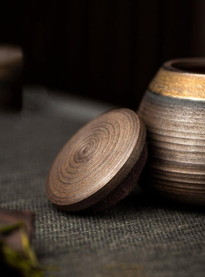Japanese Pottery Handmade Wabi-Sabi Sealed Storage Jar Back