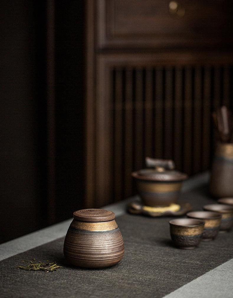 Japanese Pottery Handmade Wabi-Sabi Sealed Storage Jar Detail
