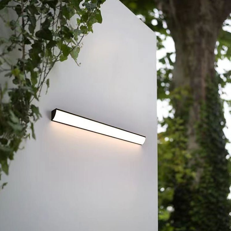 Minimalist Aluminum LED Outdoor Wall Sconce Waterproof Bar Front