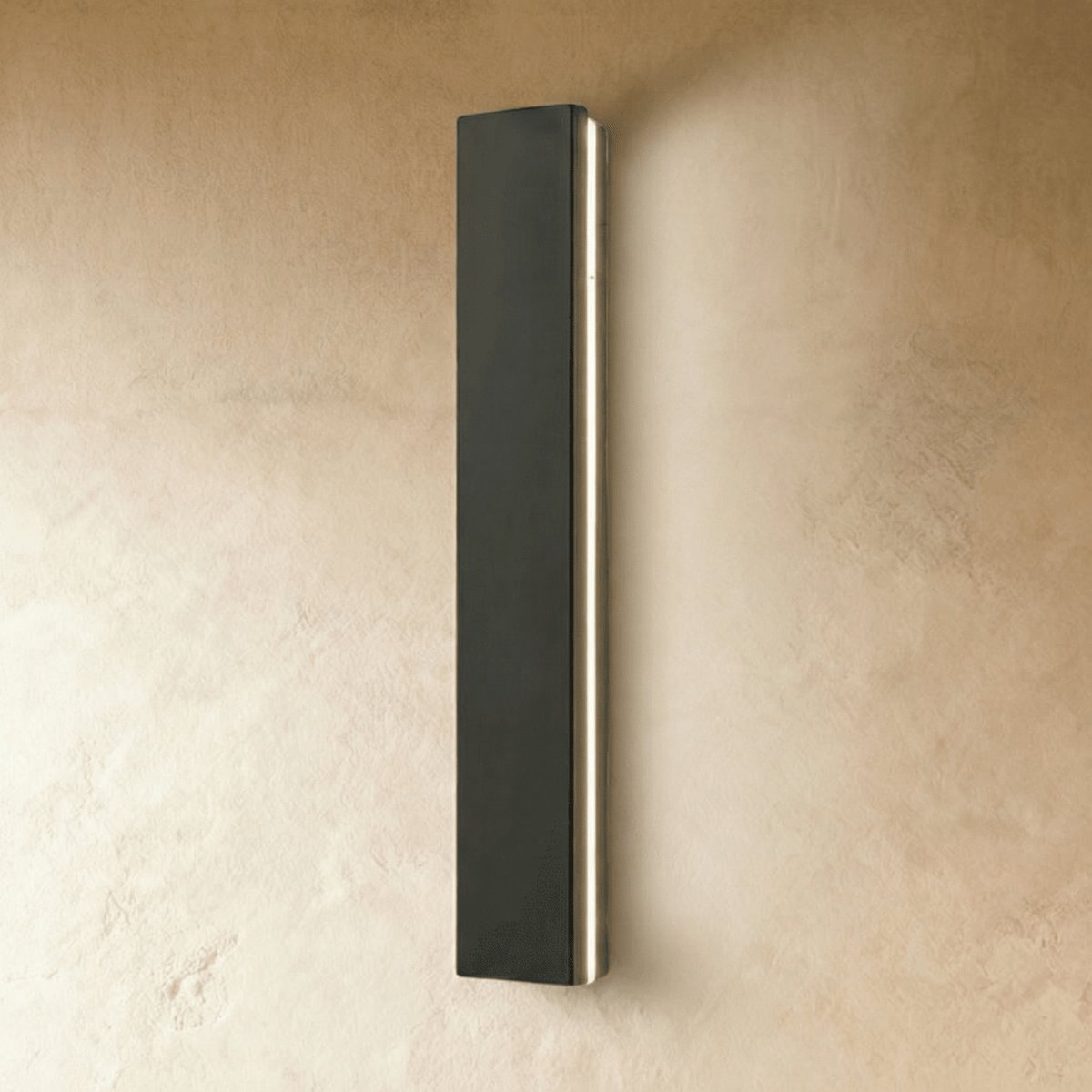 Minimalist Aluminum Outdoor LED Wall Lamp Blade Lifestyle