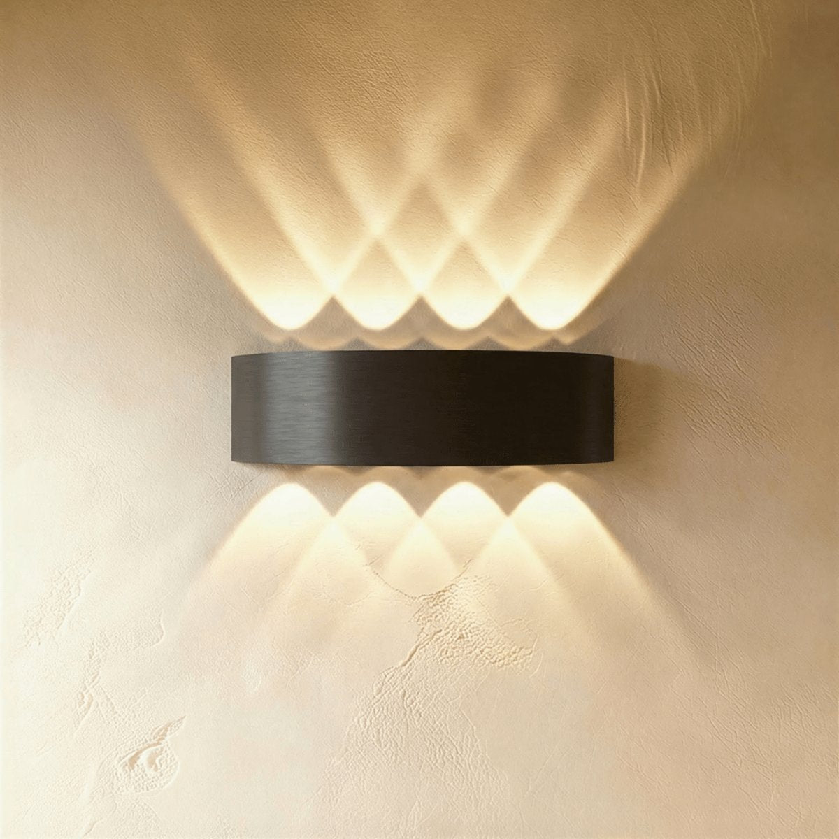 Minimalist Aluminum Wall Lamp Curved Uplighter Alternate