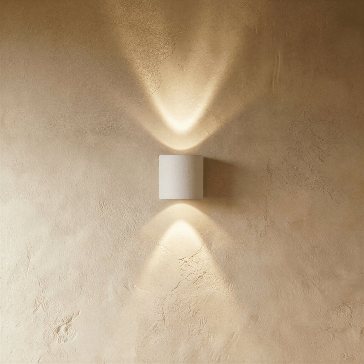 Minimalist Aluminum Wall Lamp Curved Uplighter Hero