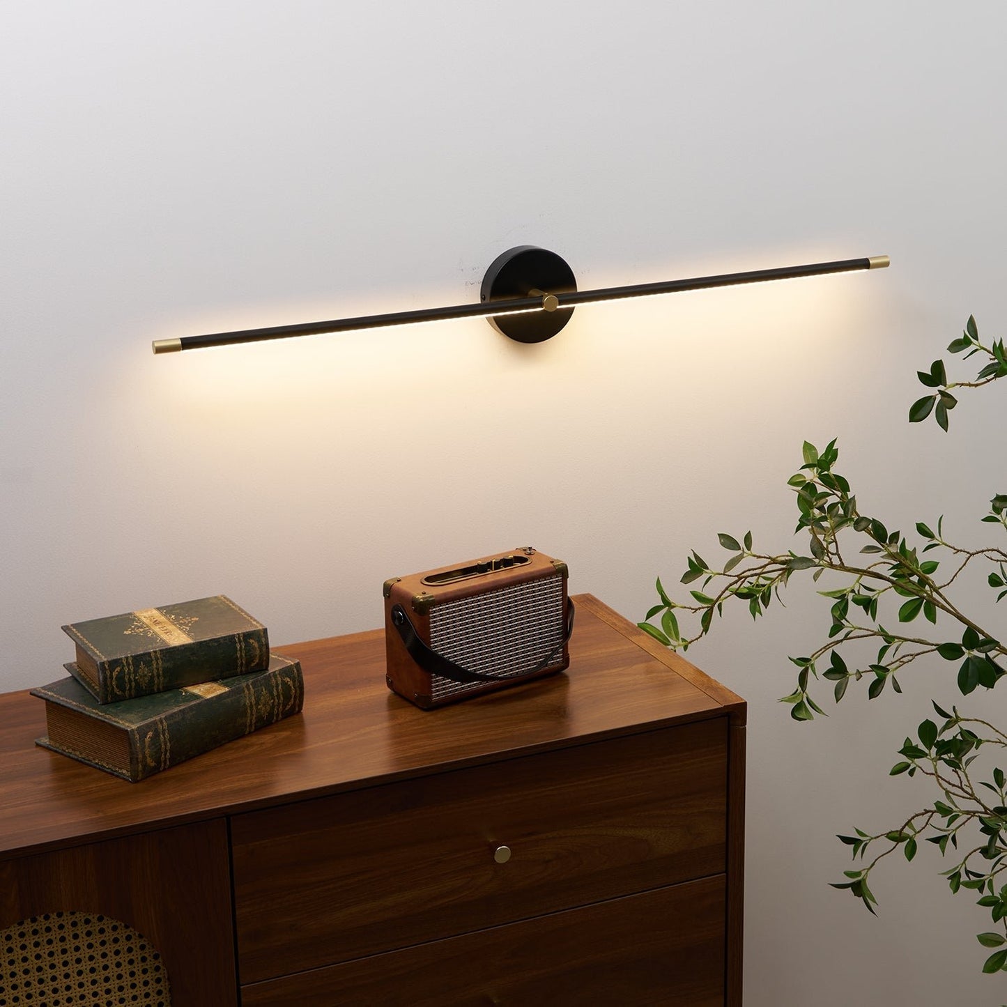 Minimalist Metal LED Wall Lamp Linear Rod Lifestyle