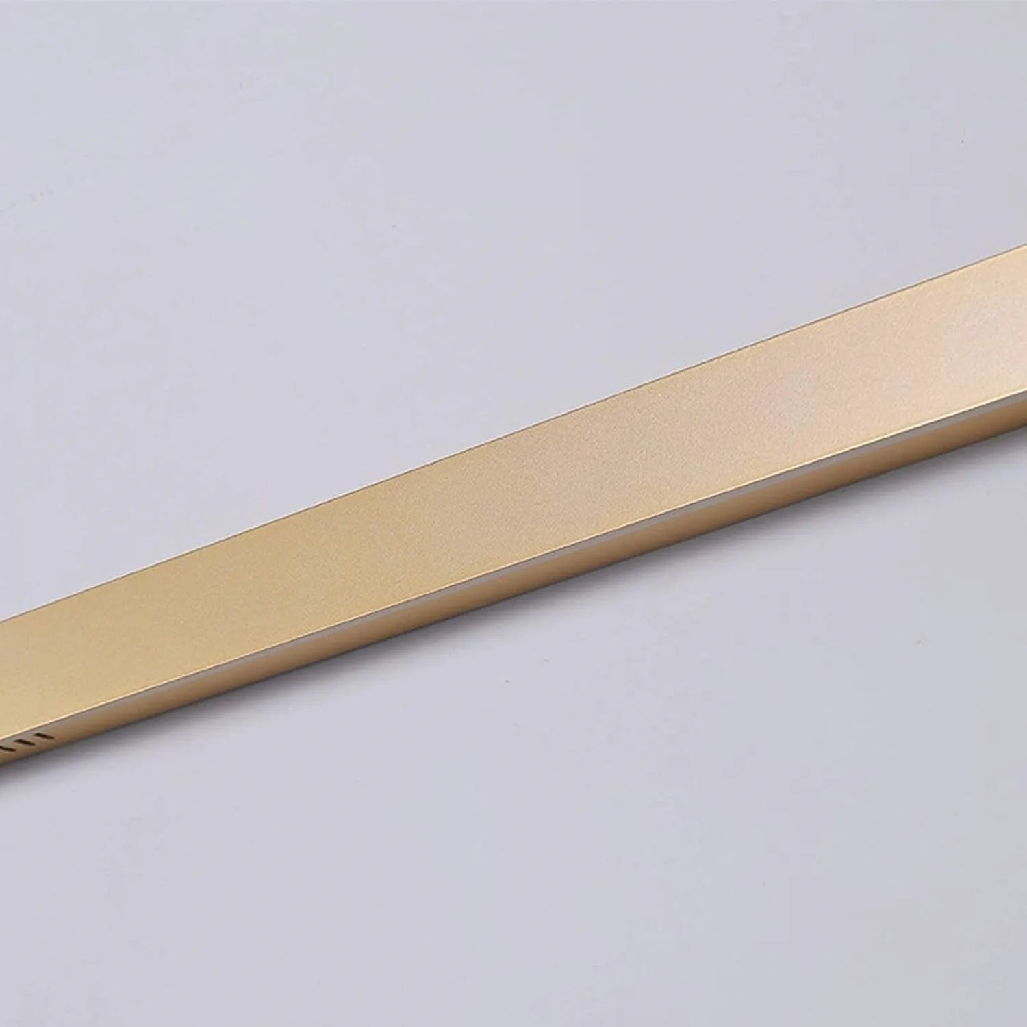 Minimalist Metal Linear Bar Wall Lamp Angle