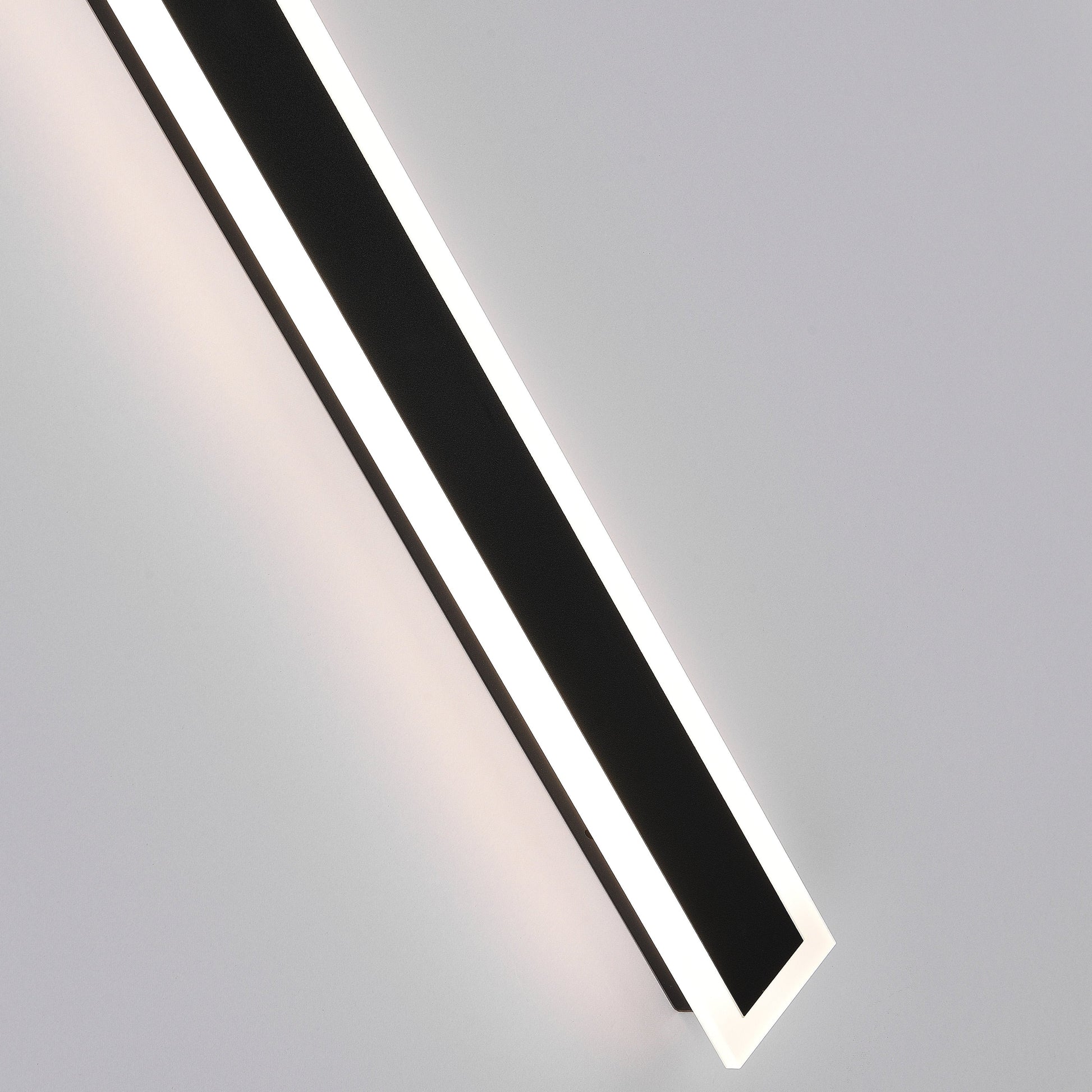 Modern Outdoor Wall Lamp LED Linear Bar Close Up
